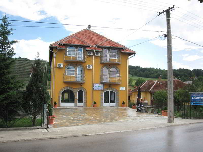 Hotel Зеница Экстерьер фото
