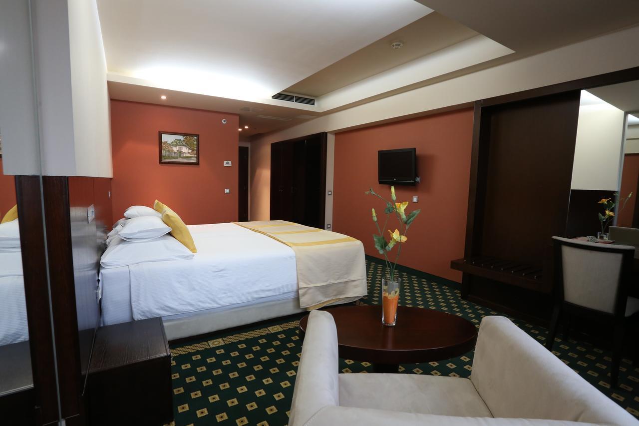 Hotel Зеница Экстерьер фото