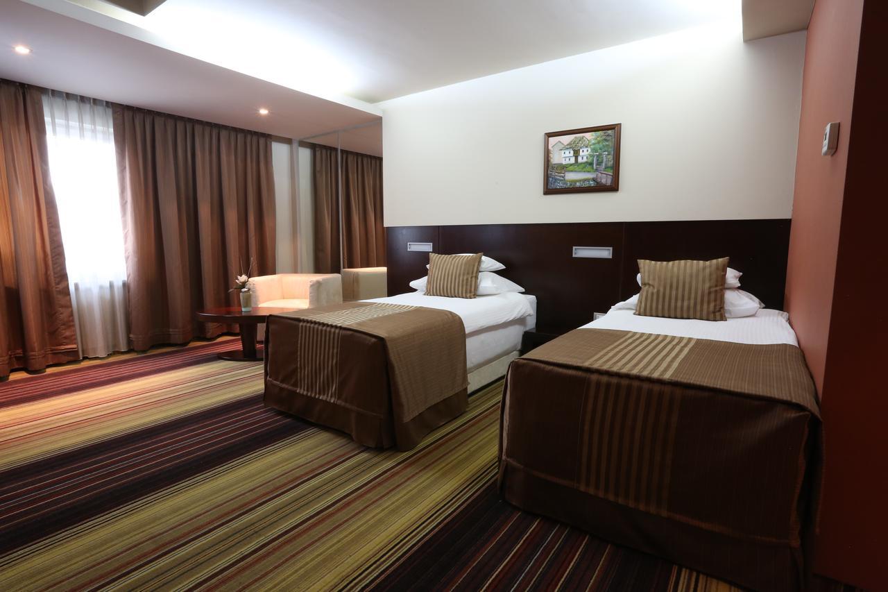Hotel Зеница Экстерьер фото